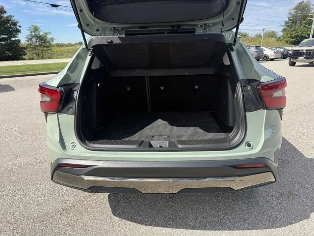 Used 2024 Cacti Green Chevrolet ACTIV image 15