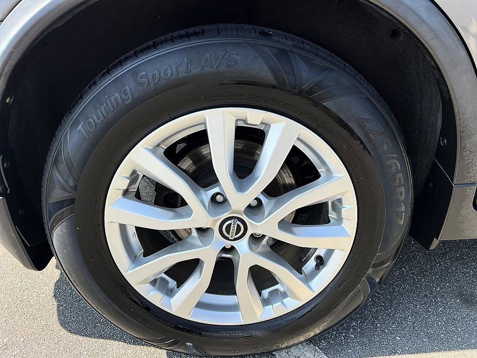 Used 2017 Gun Metallic Nissan SV image 11