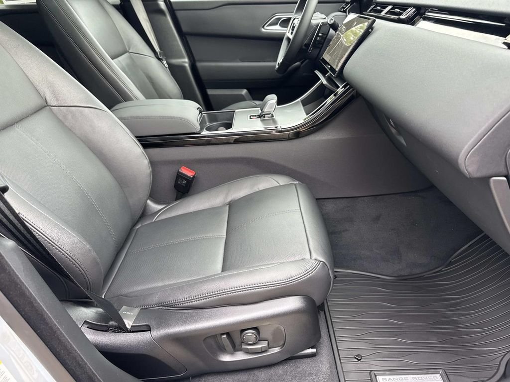 New 2026 Arroios Grey Land Rover S image 7