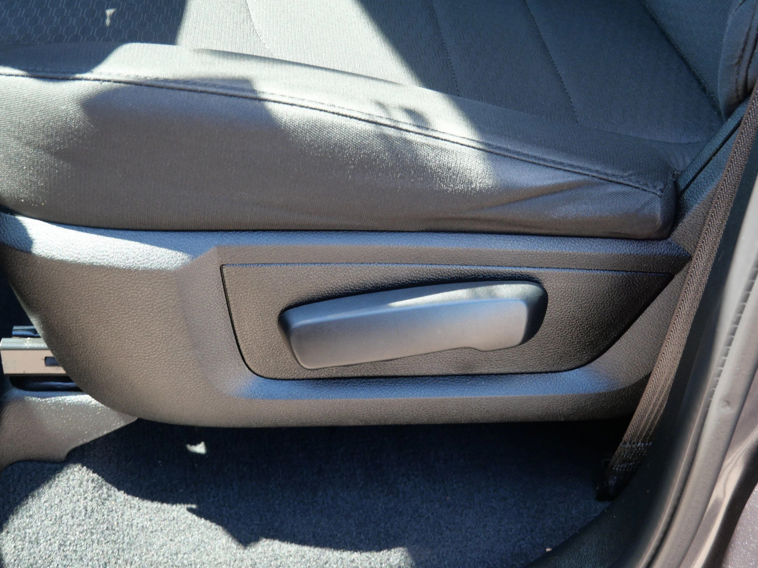 Used 2019 Granite Crystal Metallic Clearcoat Ram Warlock image 19