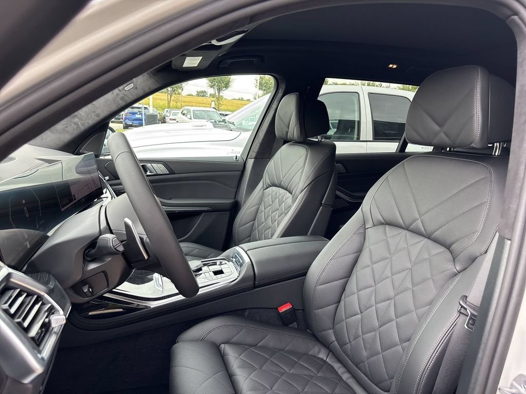 New 2027 Mineral White Metallic BMW xDrive40i image 10