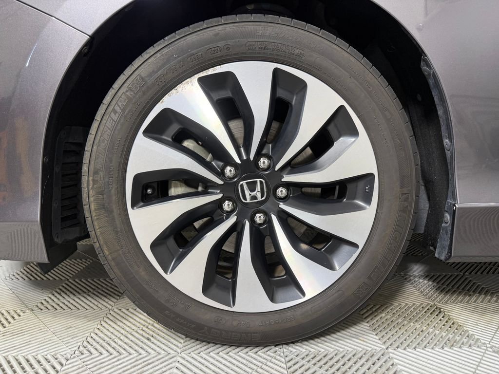 Used 2017 Gray Honda Touring image 19