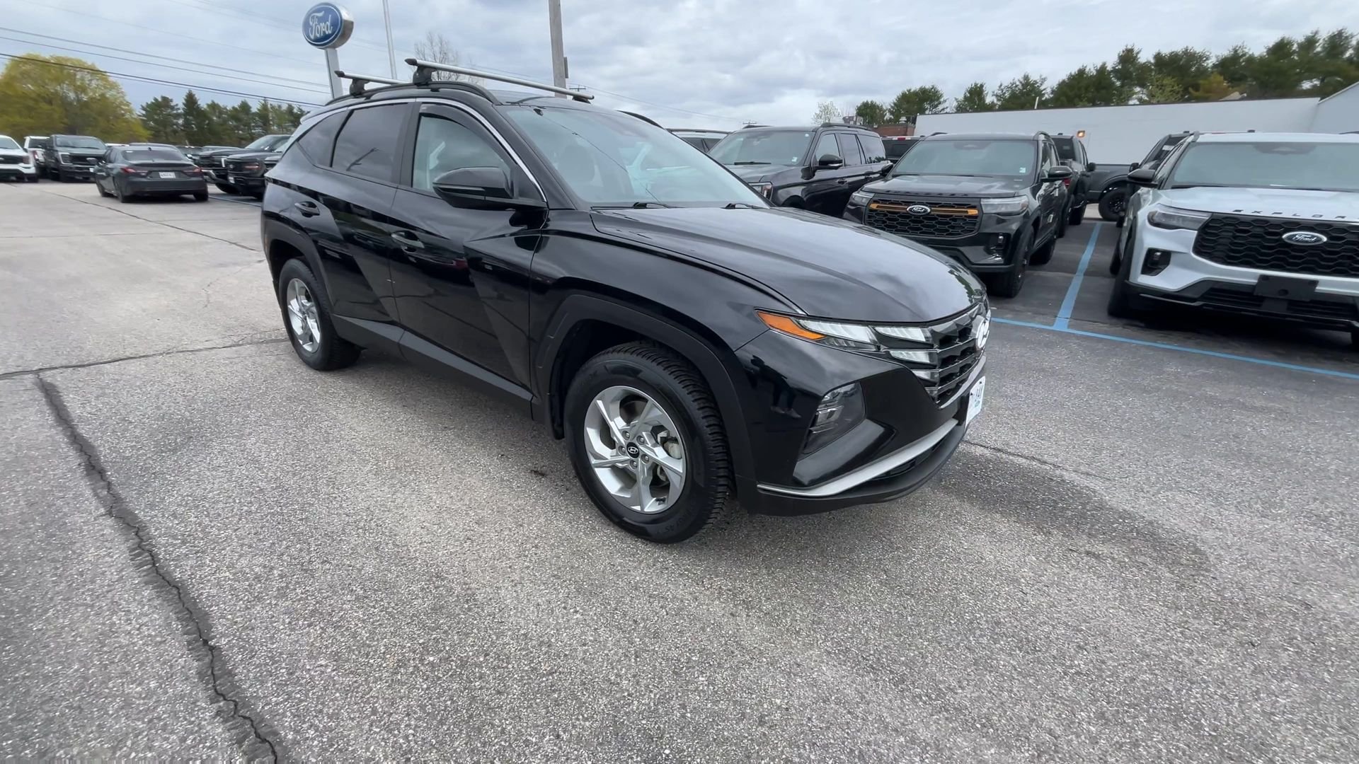 Used 2023 Phantom Black Hyundai SEL image 14