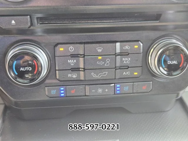Used 2017 Gray Ford Lariat image 23