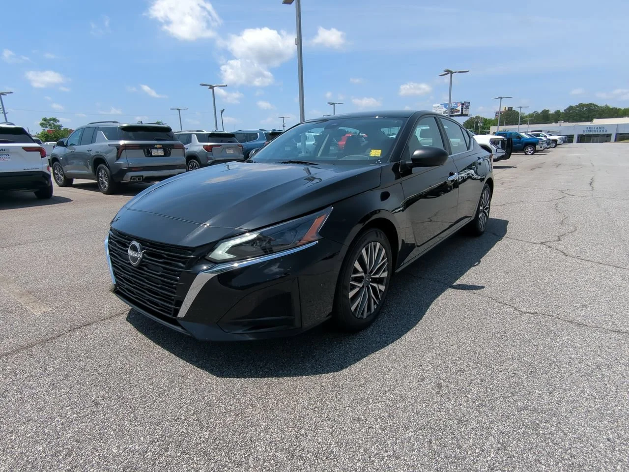 2025 Nissan Altima SV - Photo 6