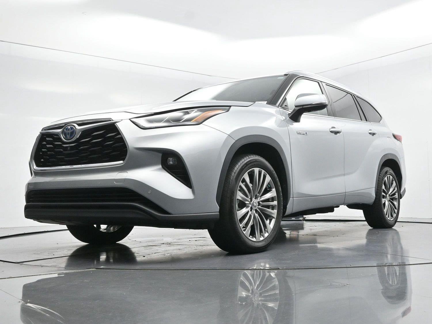 Used 2021 Celestial Silver Metallic Toyota Limited image 51