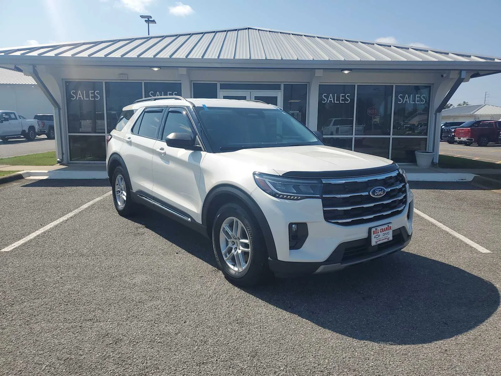 Used 2025 Star White Metallic Tri- Ford Active image 9
