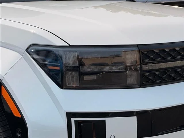 Used 2025 White Hyundai Calligraphy image 8