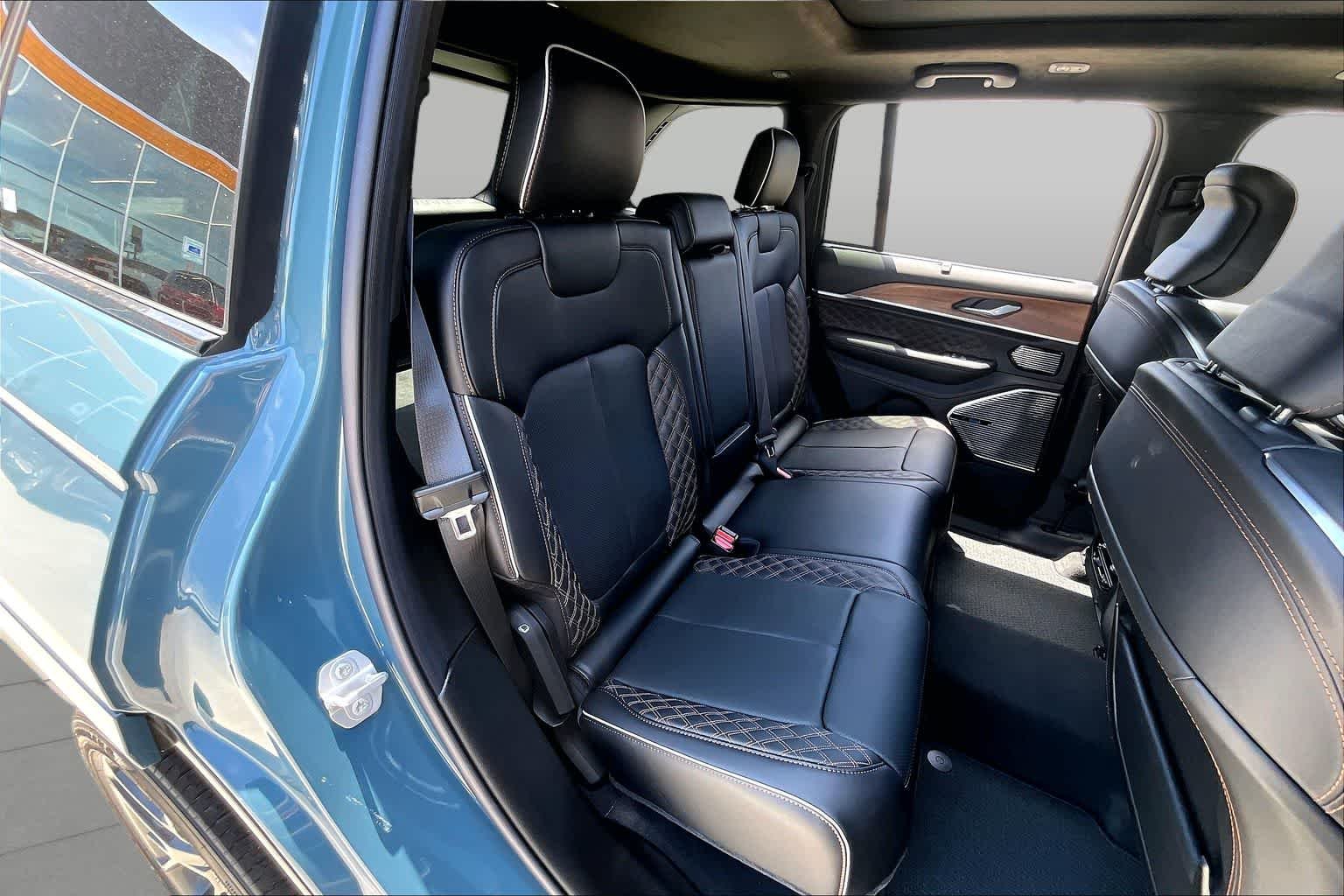 New 2026 Steel Blue Exterior Paint Jeep Summit image 21