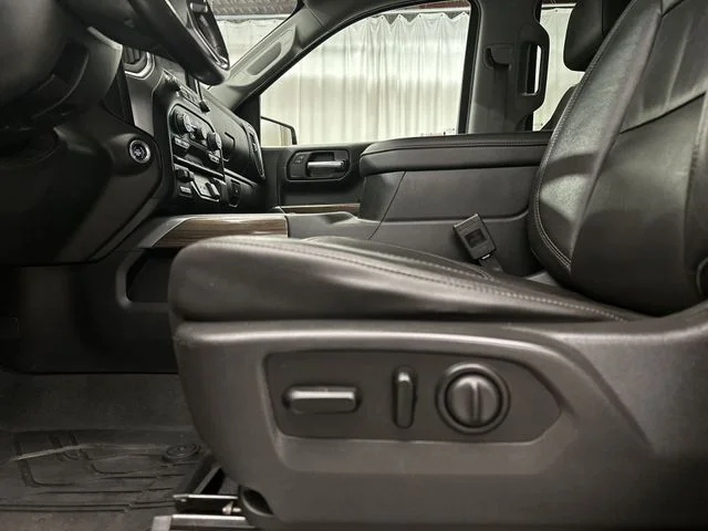 Used 2020 Red Chevrolet RST image 16