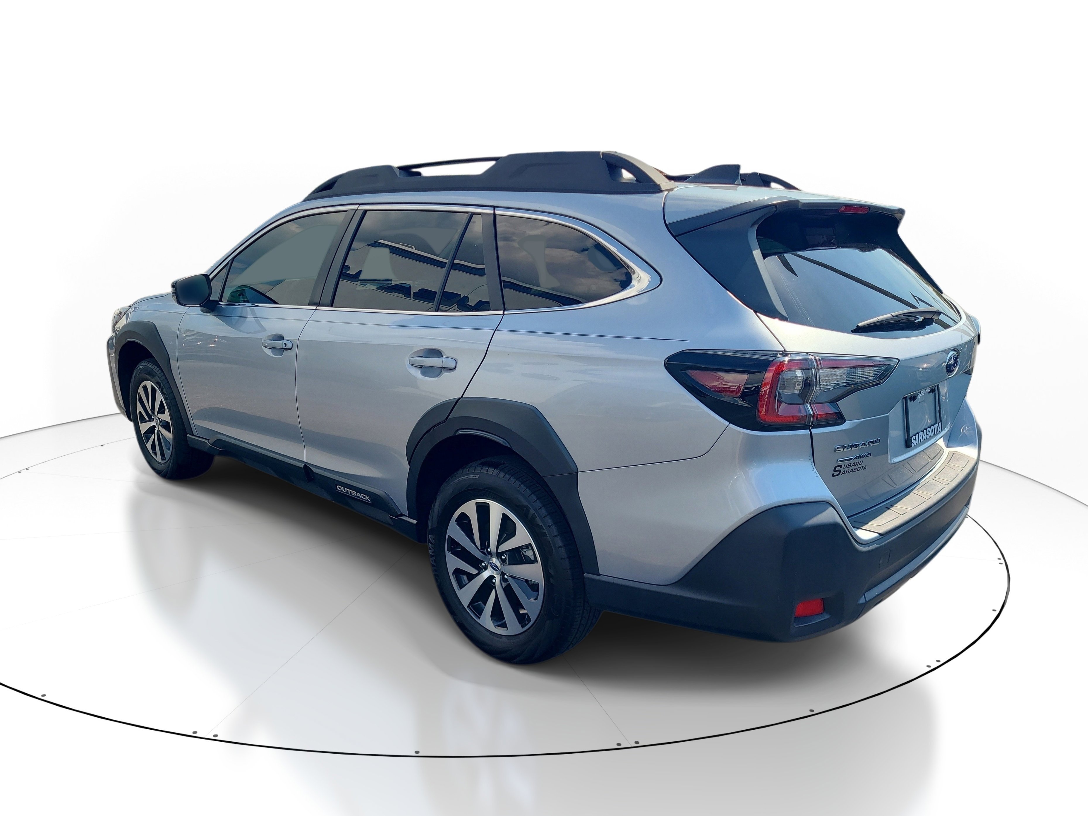 Used 2025 Ice Silver Metallic Subaru Premium image 4