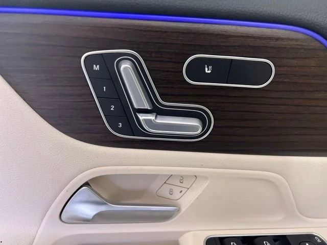 New 2026 Polar White Mercedes-Benz GLA 250 image 57