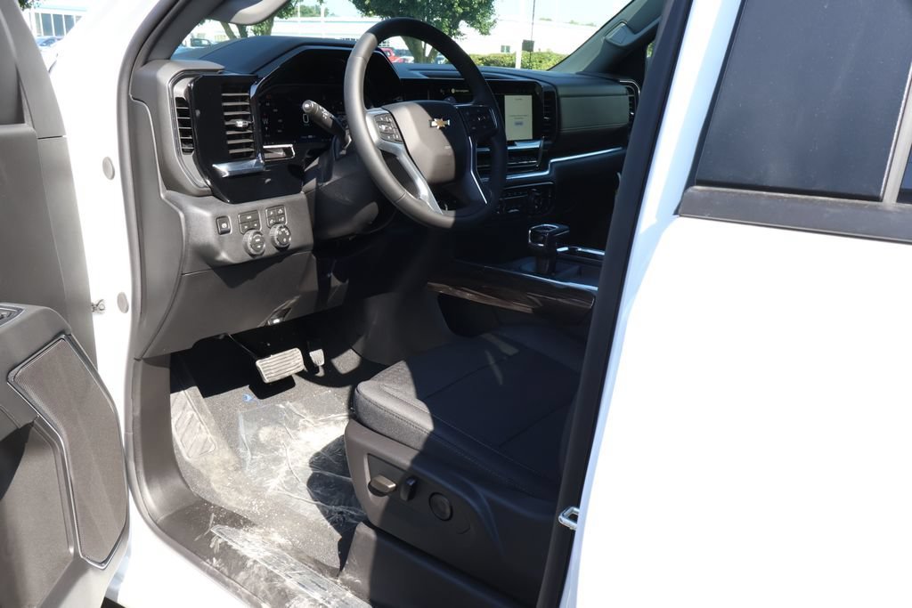 2026 Chevrolet Silverado 1500 LT - Photo 12