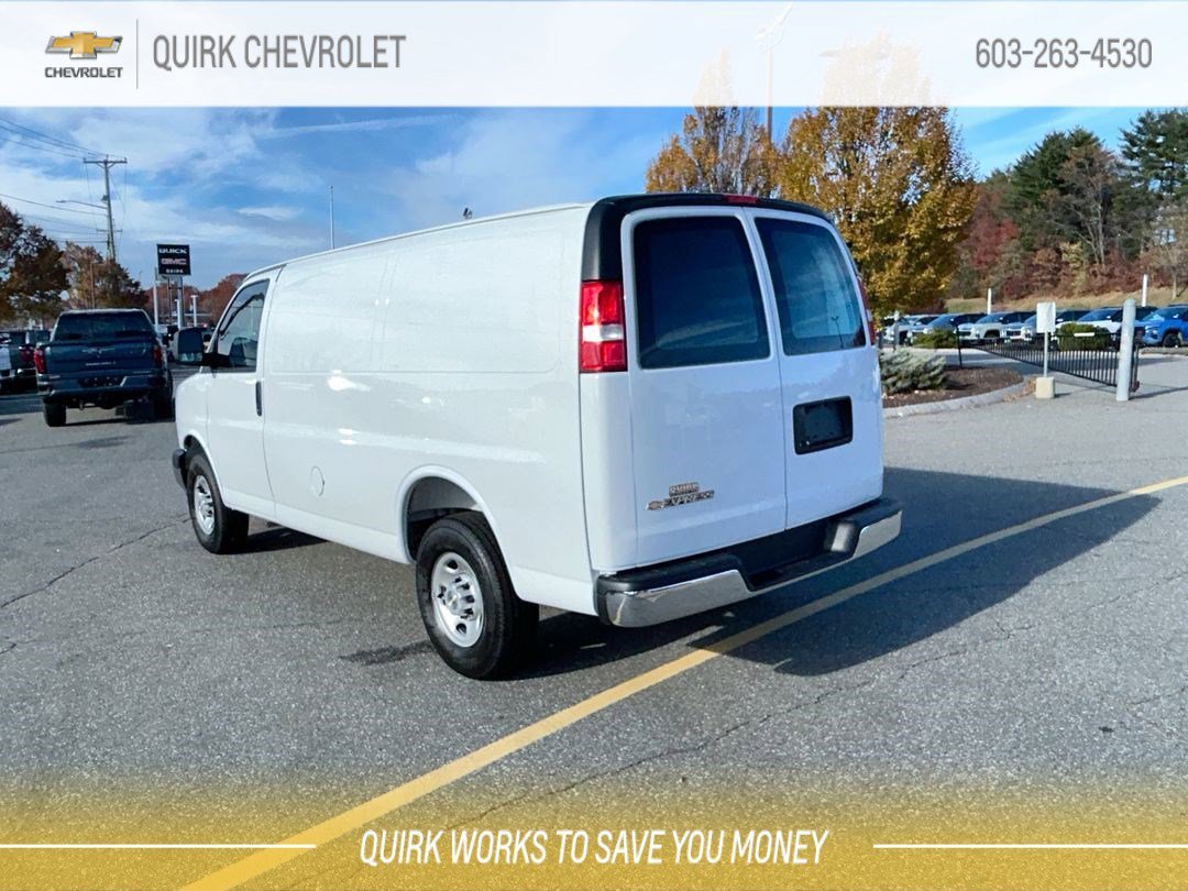 2025 Chevrolet Express Cargo Work Van - Photo 9