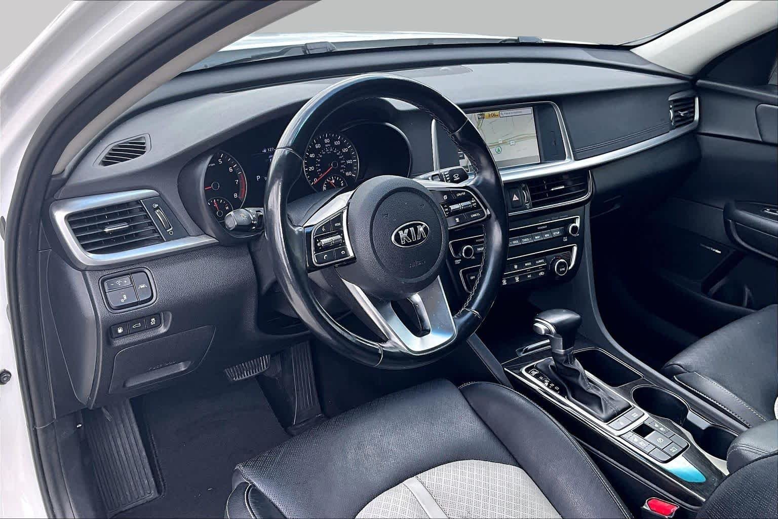 Used 2019 Snow White Pearl Kia EX image 17
