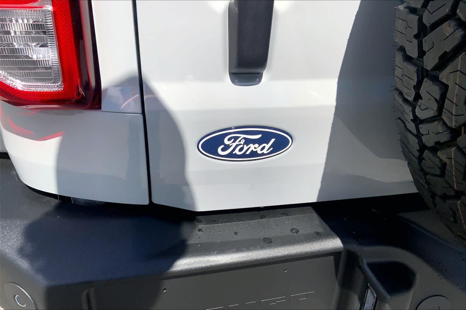 New 2026 Avalanche Gray Ford Big Bend image 6