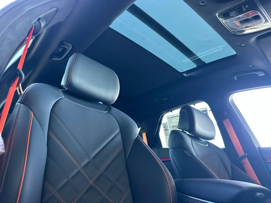2026 GENESIS GV70 Sport Prestige - Photo 17