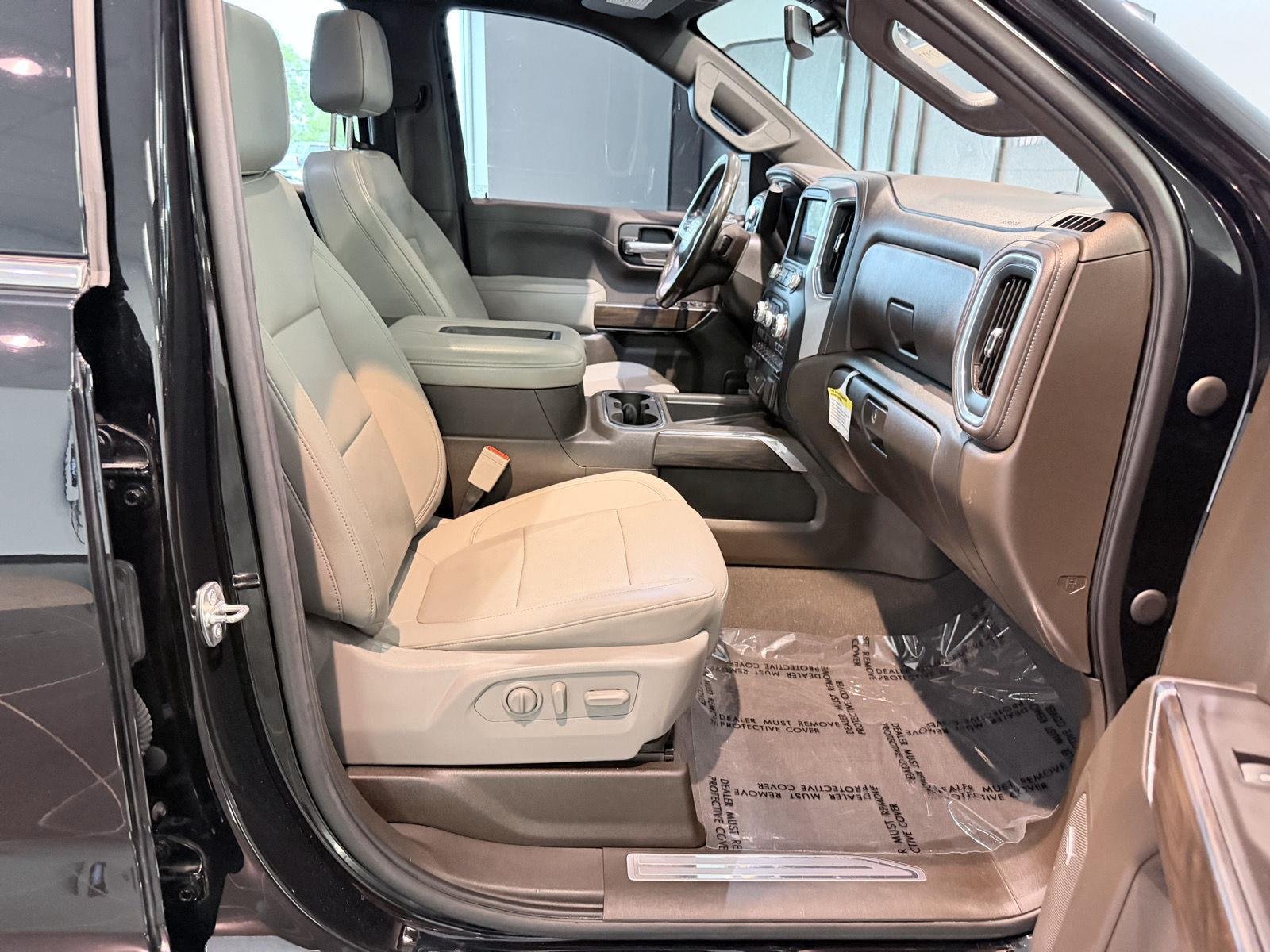 Used 2021 ONYX BLACK GMC SLT image 30