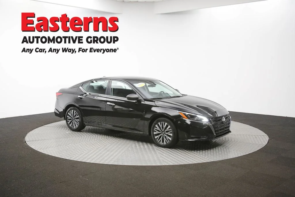 Used 2024 Black Nissan 2.5 SV image 45