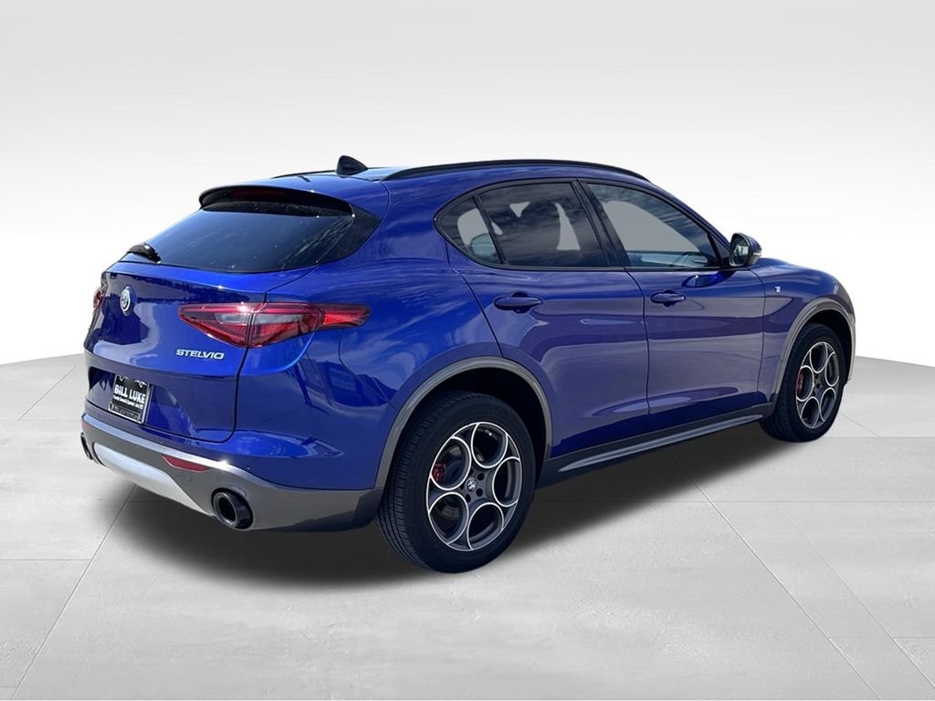 Used 2022 Blue Metallic Alfa Romeo Ti image 7
