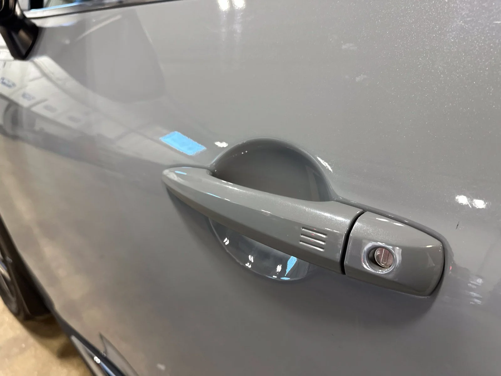 Used 2022 Gray Nissan Platinum image 11