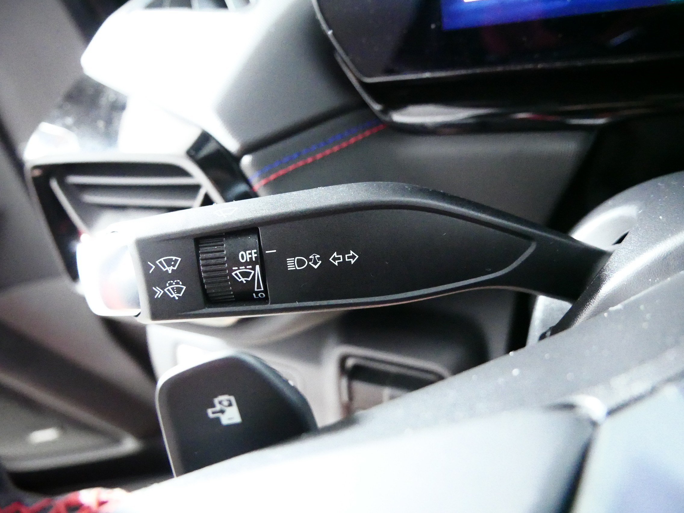 Used 2025 Black Chevrolet RST - Max Range image 31
