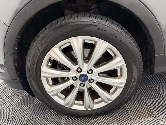 Used 2018 Magnetic Ford Titanium image 44