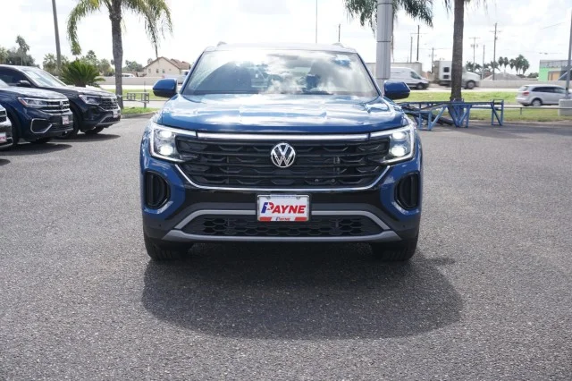 New 2025 R3R3 Mountain Lake Blue Volkswagen 2.0T SE w/Technology image 2
