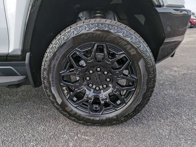 2026 GMC HUMMER EV 2X - Photo 12