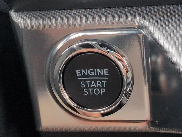New 2026 Marsh Gray Ford Lariat® image 27