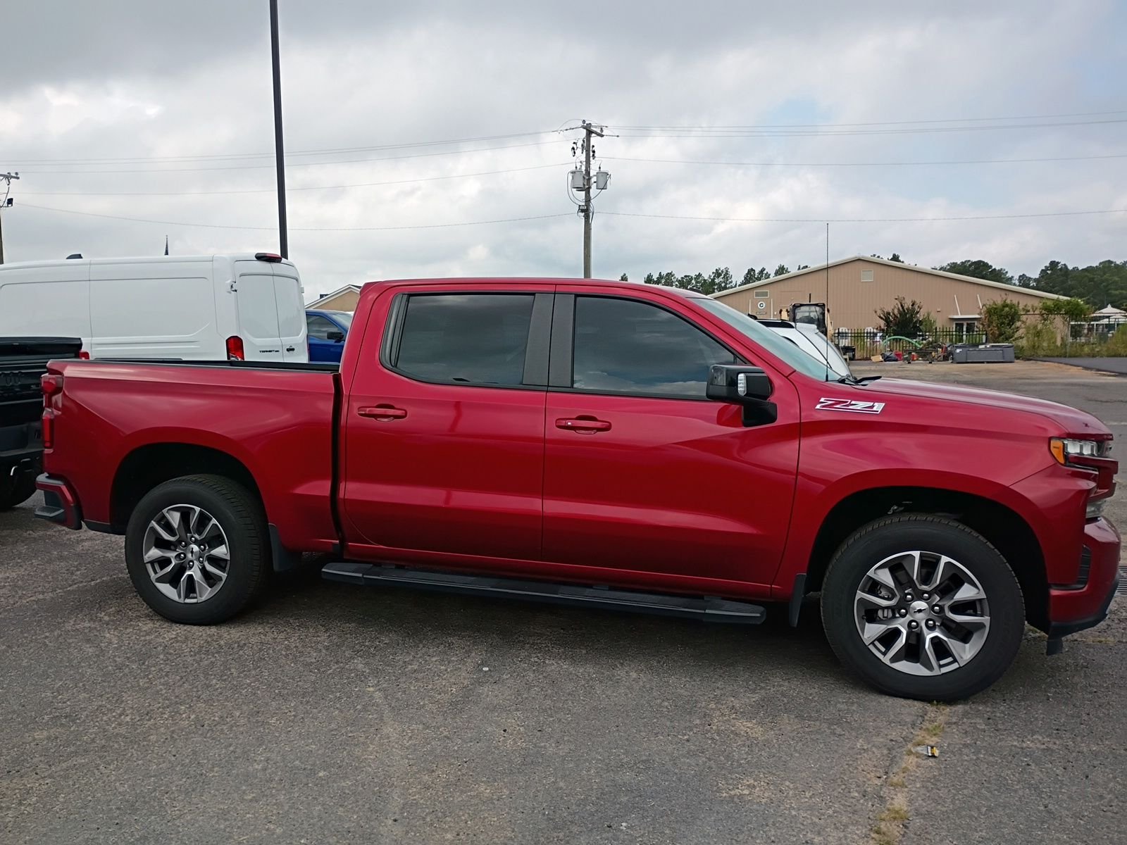Used 2022 Red Chevrolet RST image 4