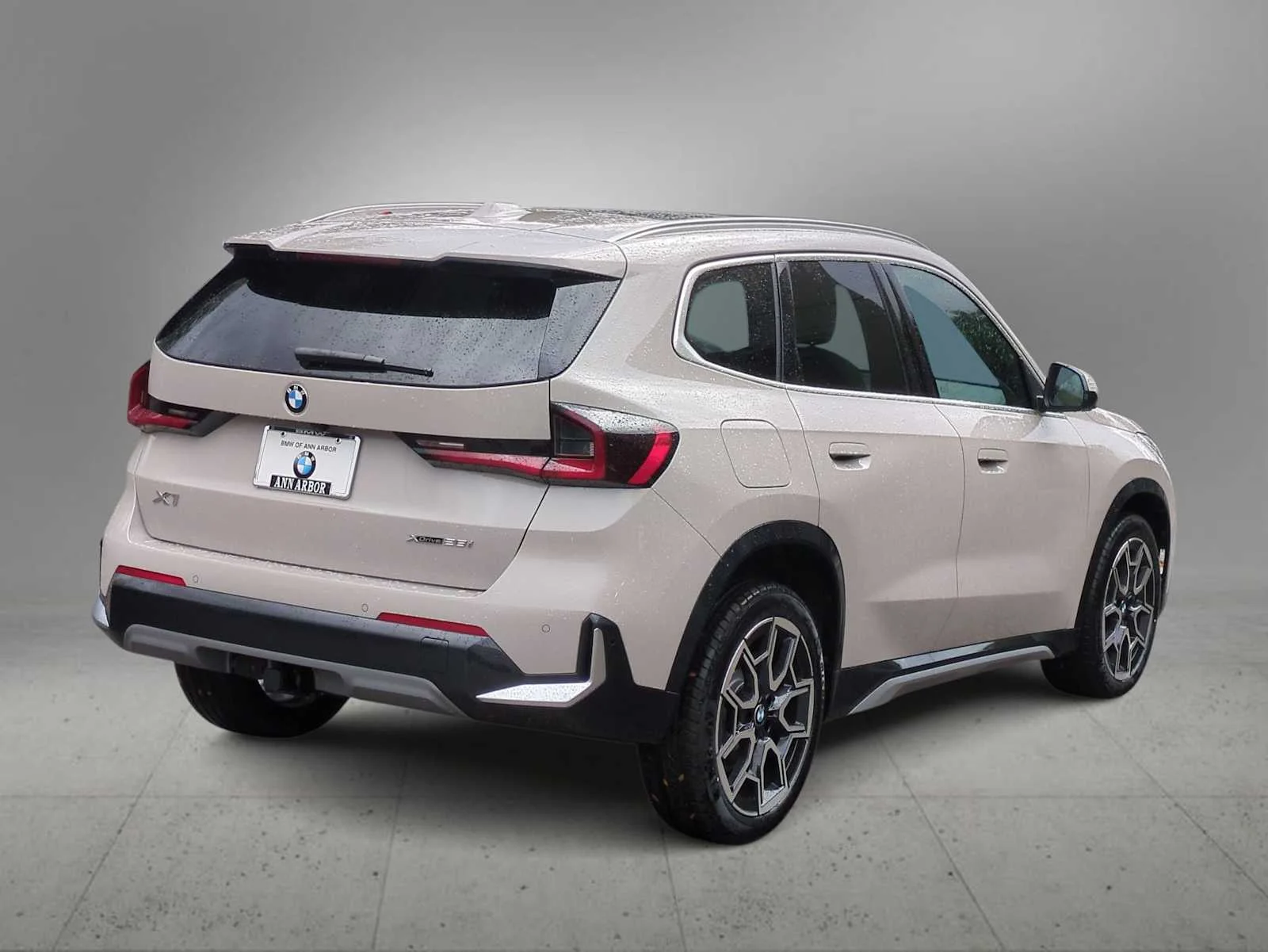 New 2026 Dune Grey Metallic BMW xDrive28i image 8