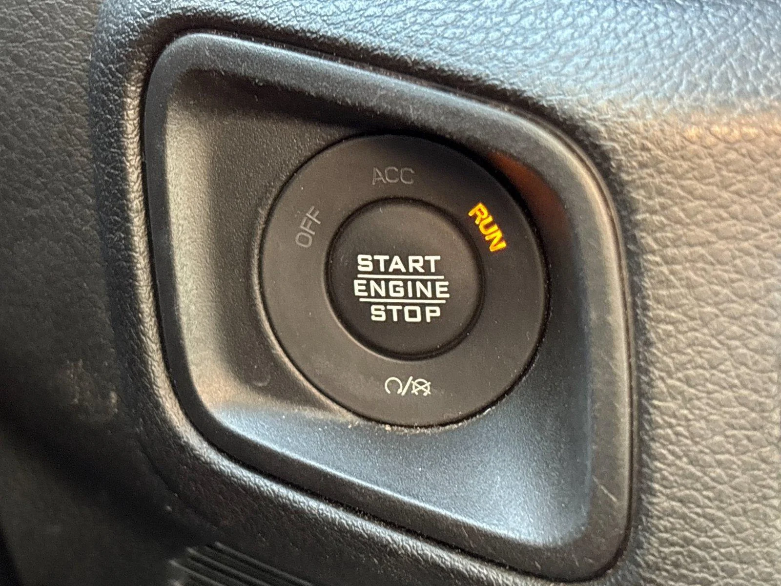 Used 2024 Bright White Clearcoat Jeep Sport S image 23