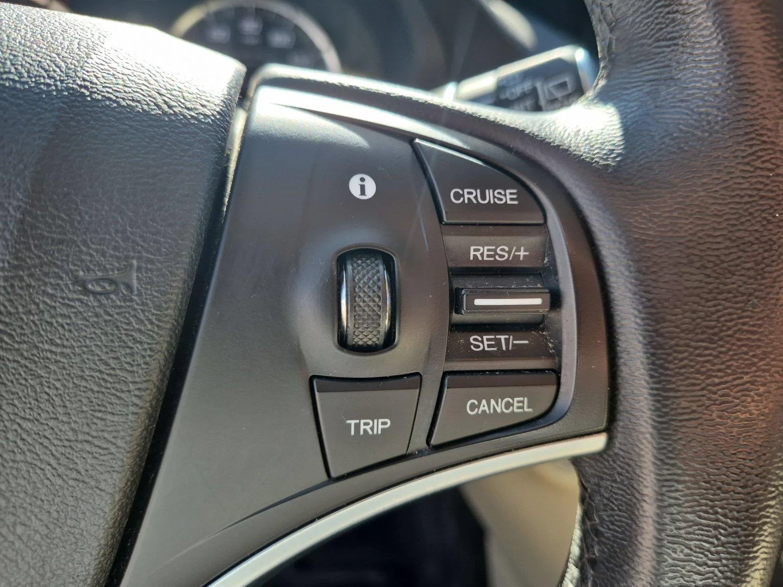 Used 2014 White Diamond Pearl Acura Tech/Entertainment Pkg image 19