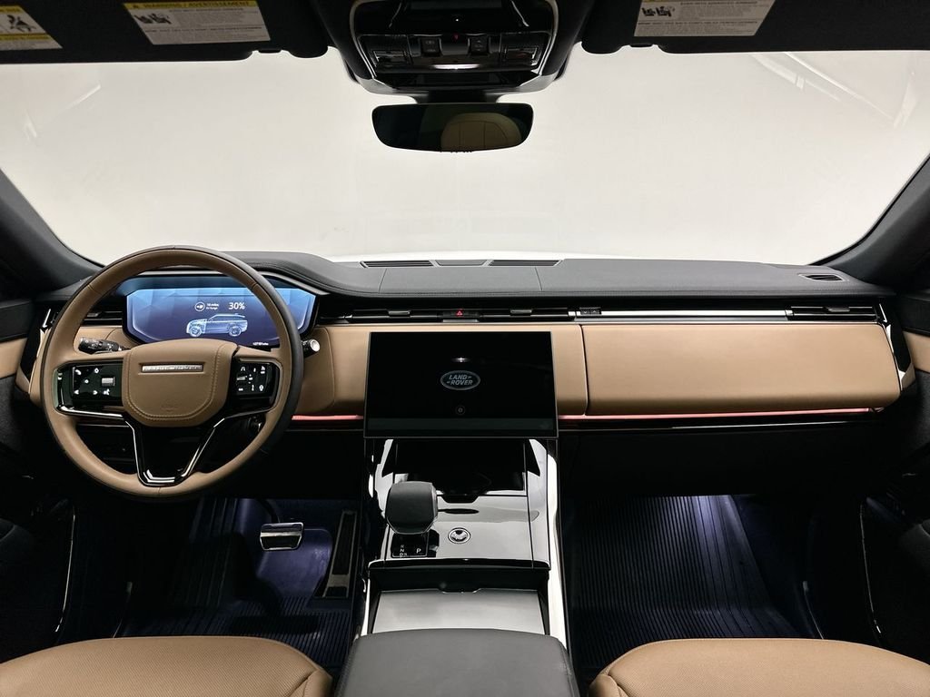 Certified Used 2025 Fuji White Land Rover Dynamic SE image 20