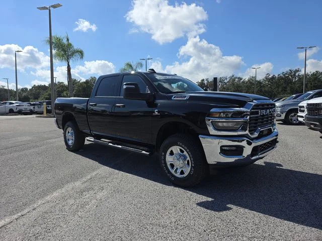 New 2026 Diamond Black Crystal Pearl-Coat Exterior Paint RAM Tradesman image 2