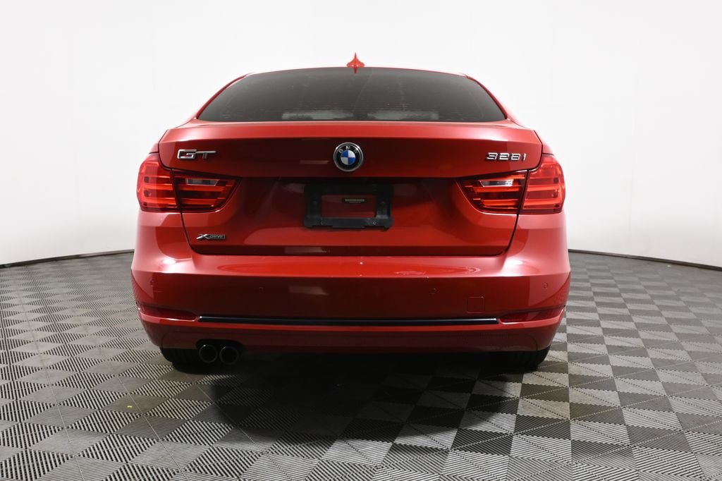 Used 2016 Red BMW 328i xDrive Gran Turismo image 10
