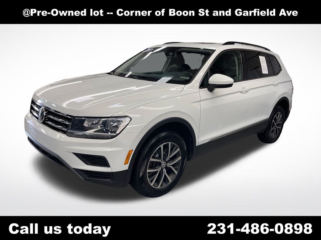 Used 2020 White Volkswagen 2.0T SE image 1