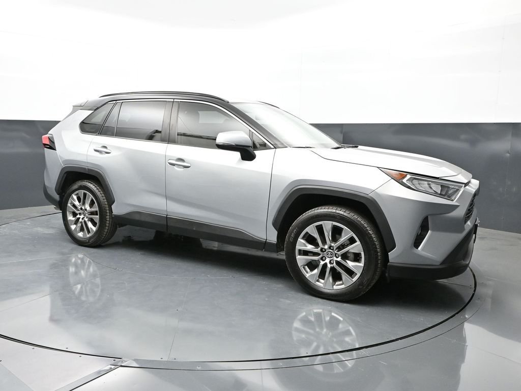 2020 Toyota RAV4 XLE Premium