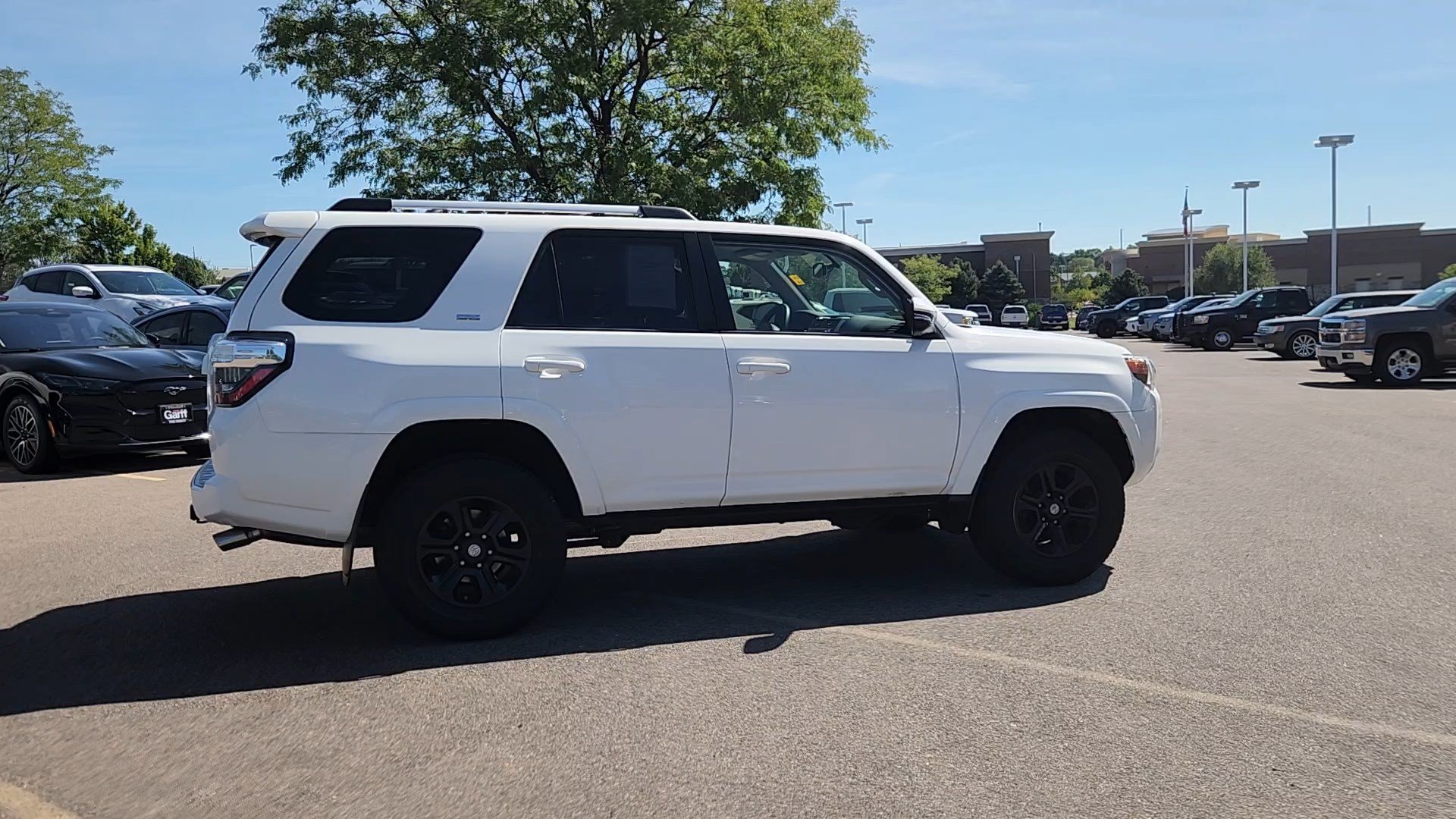 Used 2019 Super White Toyota SR5 image 11