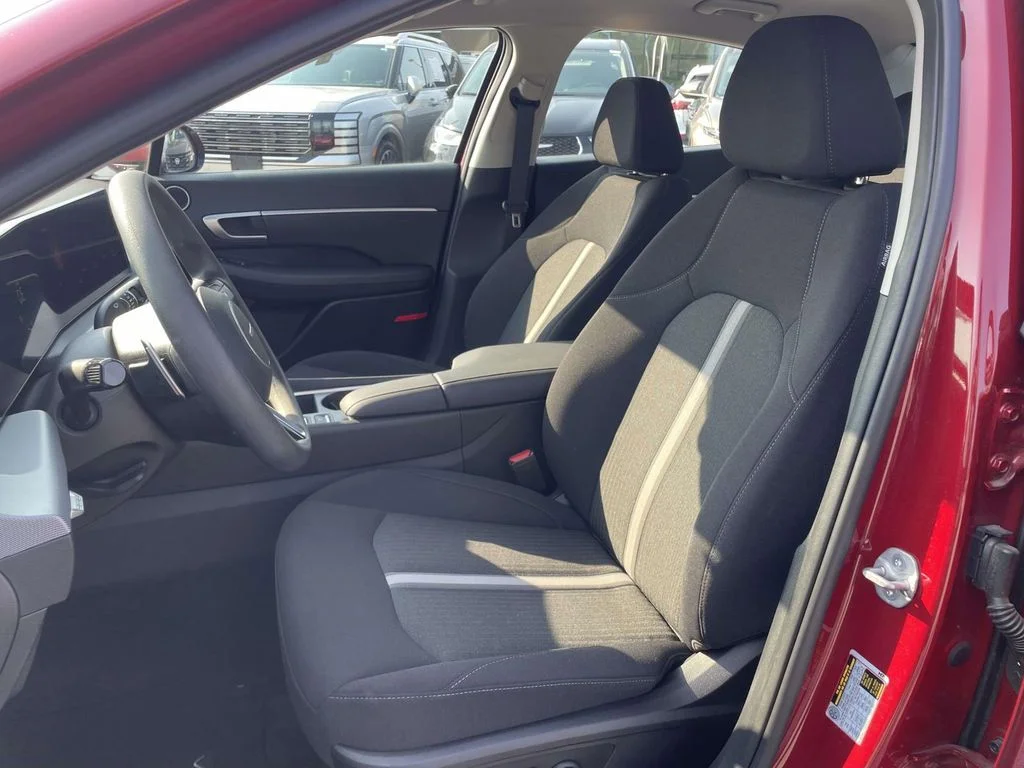 Used 2024 Ultimate Red Hyundai SEL image 8