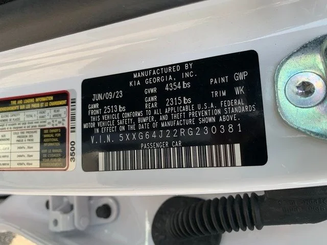 Used 2024 White Kia GT-Line image 24