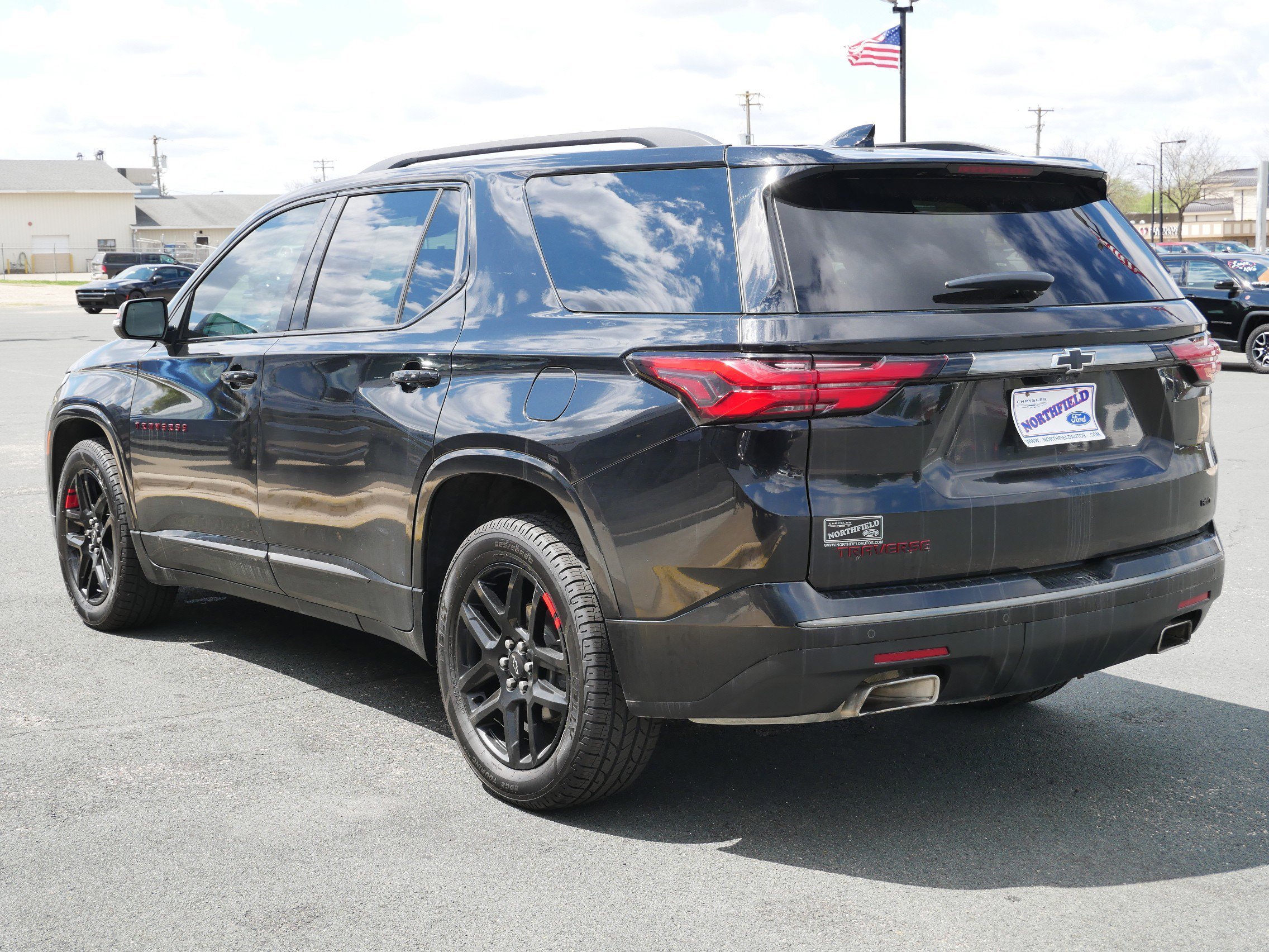 View vehicle photo 6