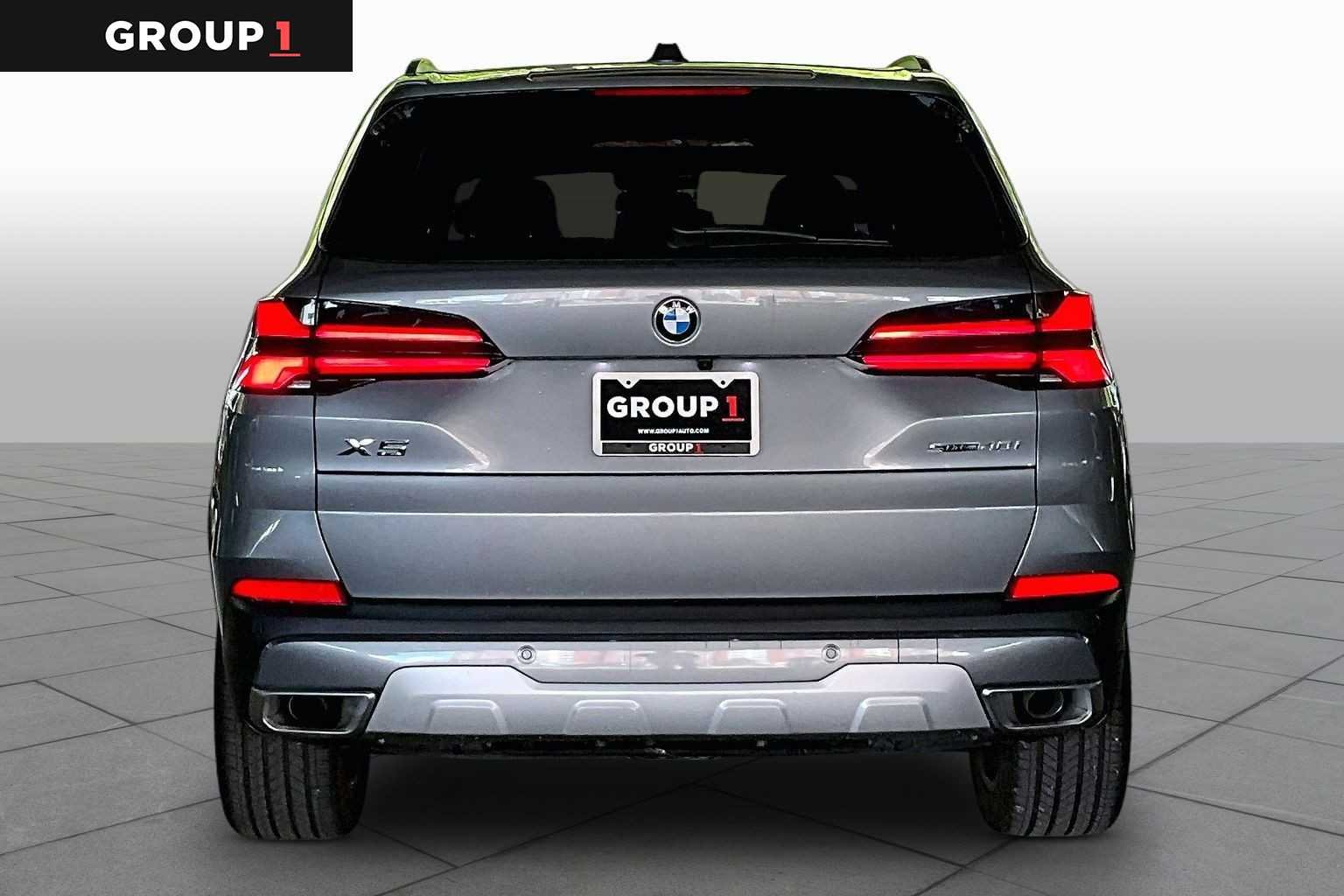 2026 BMW X5 sDrive40i's photo
