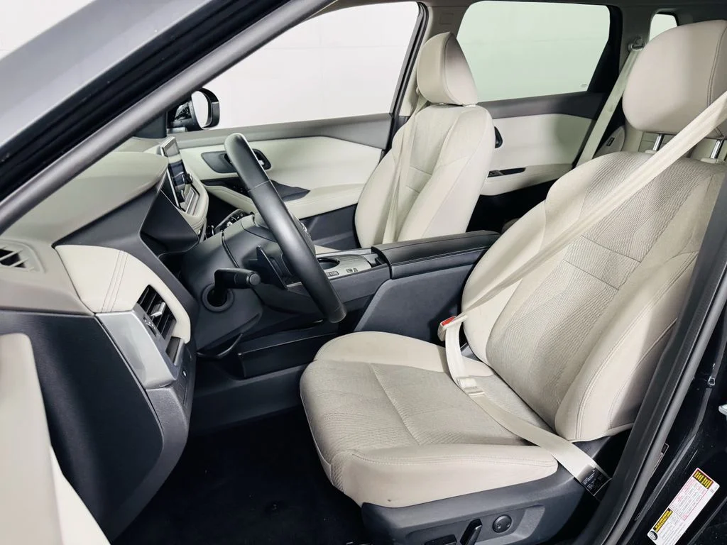 Used 2025 Black Nissan SV image 8