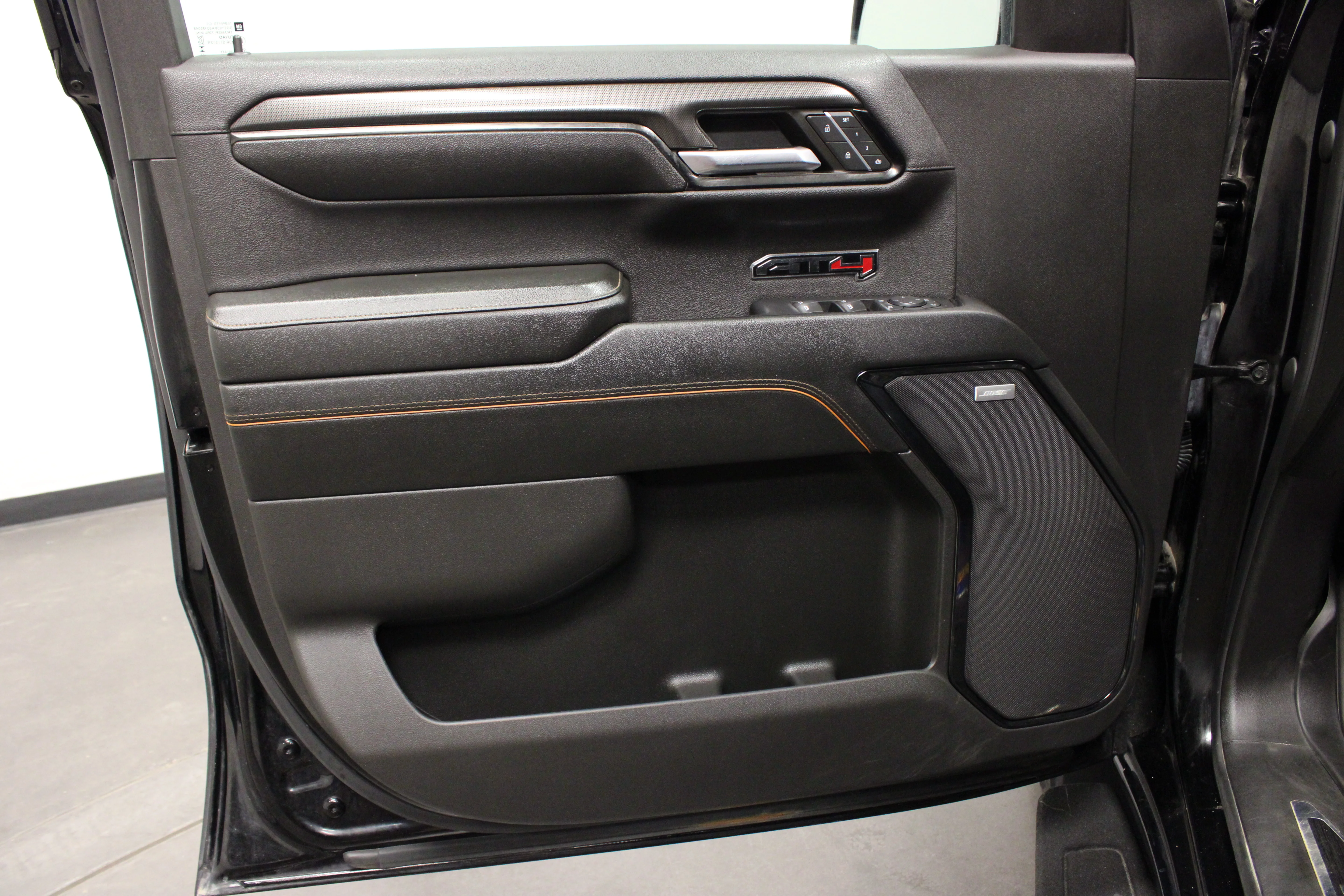 Used 2023 Onyx Black GMC AT4 image 19