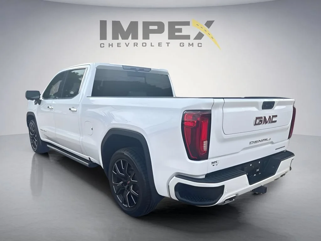 Used 2022 WHITE FROST TRICOAT GMC Denali image 3