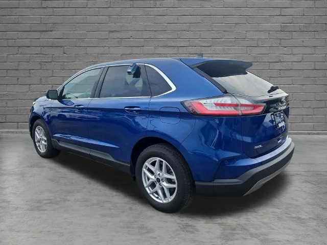 Used 2023 Blue Ford SEL image 8