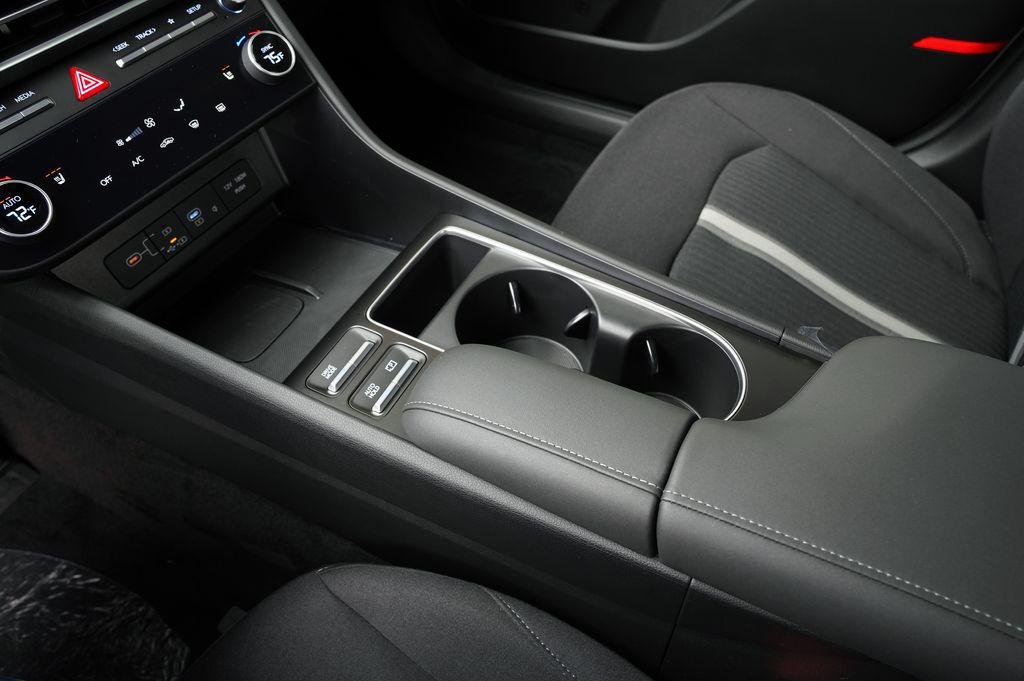 New 2026 Serenity White Hyundai SEL Sport image 21
