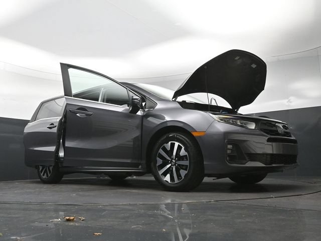 Certified Used 2025 Modern Steel Metallic Honda EX-L image 65